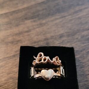 Ee Gold Heart and Love Ring Set